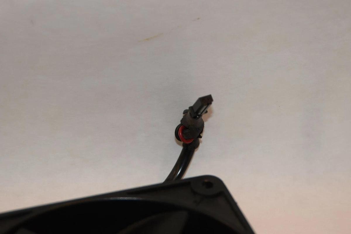 (NEW) ETRI 125DL 12Vdc 1.5W 8-16V Red/Black Fan