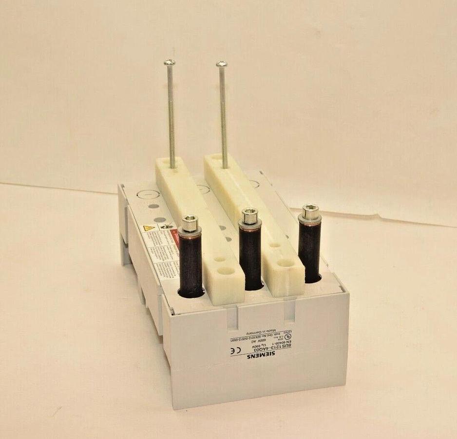 Used Siemens Busbar Adapter for Breaker 8US1213-4AQ03 8US12134AQ03 690v 600vac