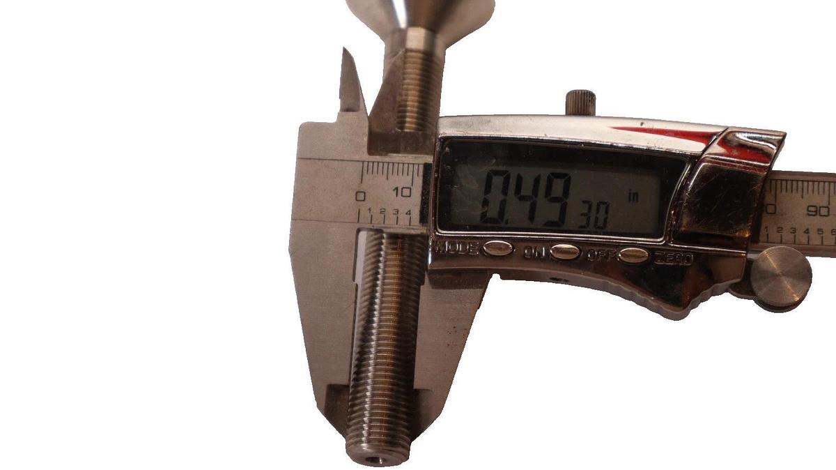 (NEW)  FISHER 37BS379 x 112 3" Port Stainless Steel Valve Stem Plug