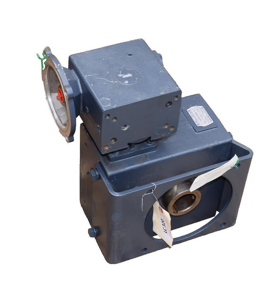 Hub City URL Gear Box Speed Reducer 0230-32645 3806 200/1 UR-L 143TC 1.938 (NOS)