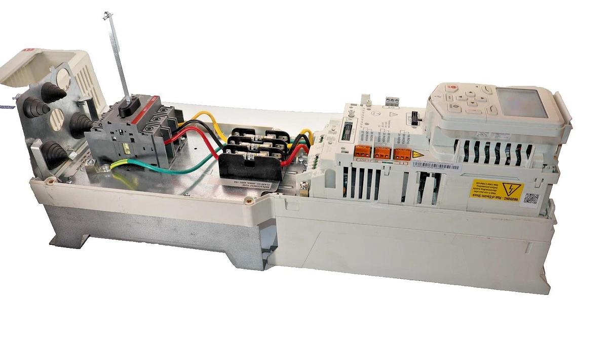 Used ABB VFD DRIVE ACH580-01-02A1-4+0J400+P922 400/480v 3ph ACH580-PDR-02A1-4