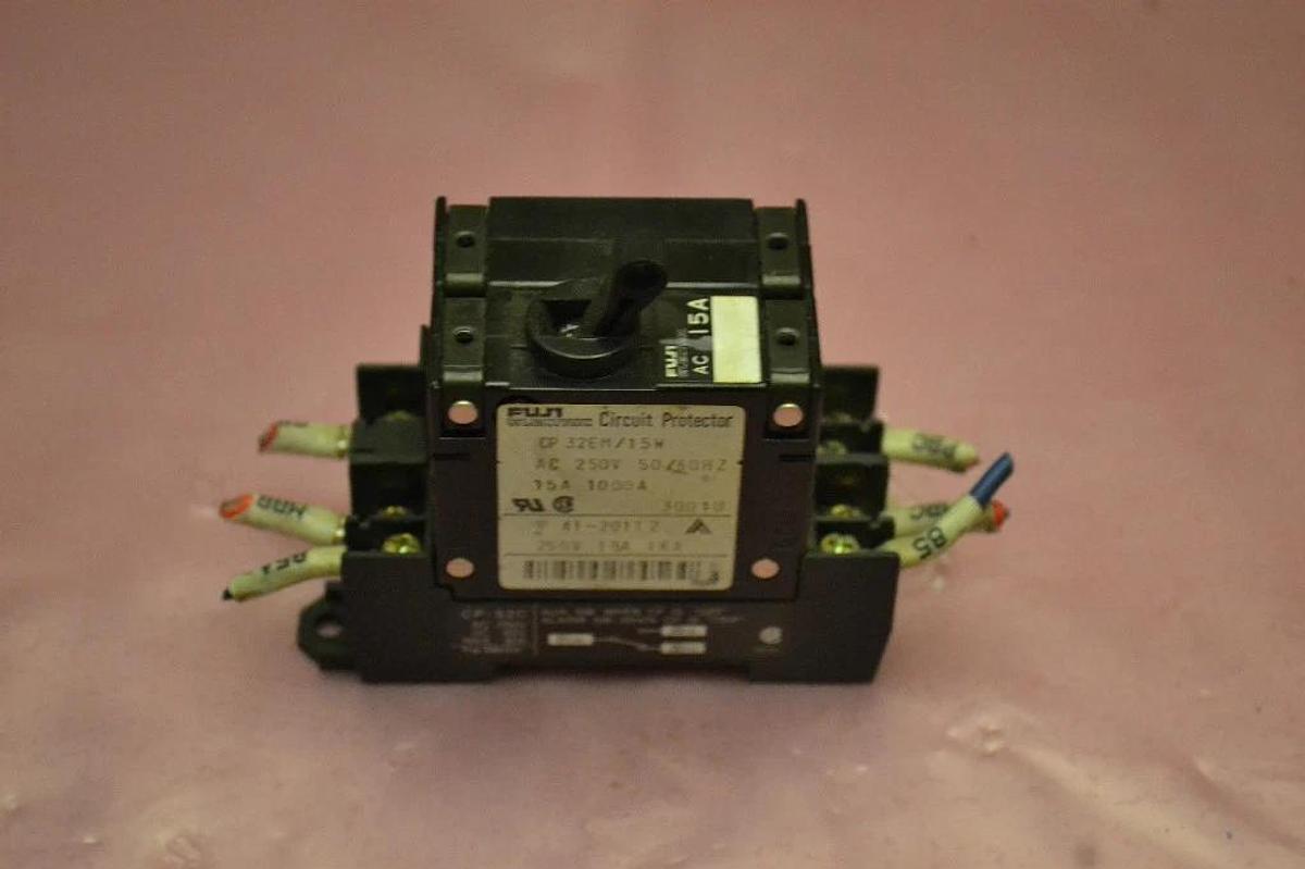 Used FUJI ELECTRIC CP32EM/15W CP32EM 15W 15A 15 A 15AMPS 250V 250 V