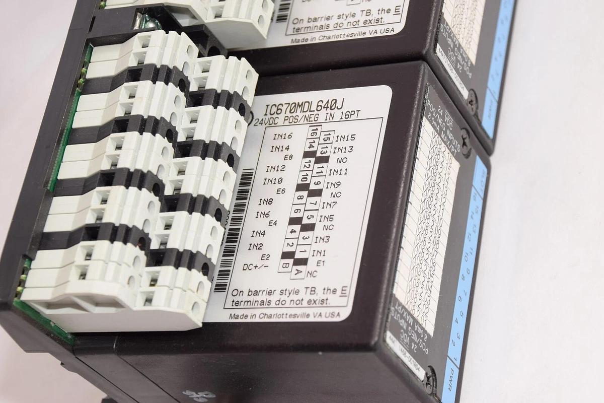 Used GE FANUC IC670CHS002E 24Vdc  I/O Base 2 Tier Box Terminal ic670mdl640J