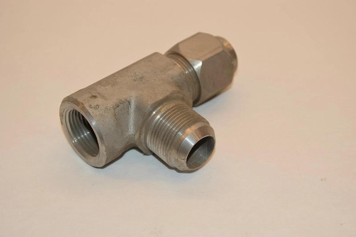 NEW PH 319-05582 1" NPT TEE TUBE FLAIR T Fitting STAINLESS STEEL Swagelok ?