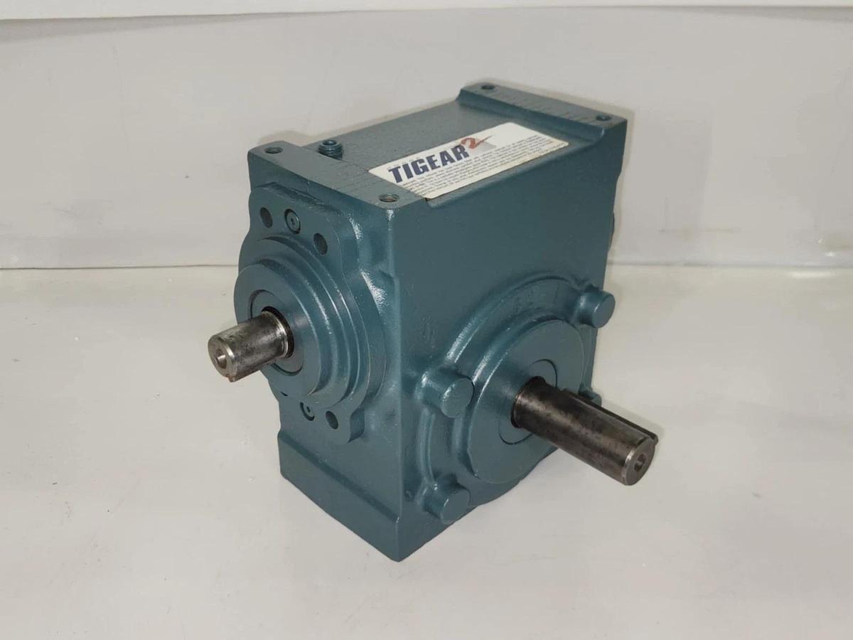 Refurbished Dodge 26S10R Tigear2 Right-Hand Gear Reducer 10:1 Ratio 4.85 Input HP