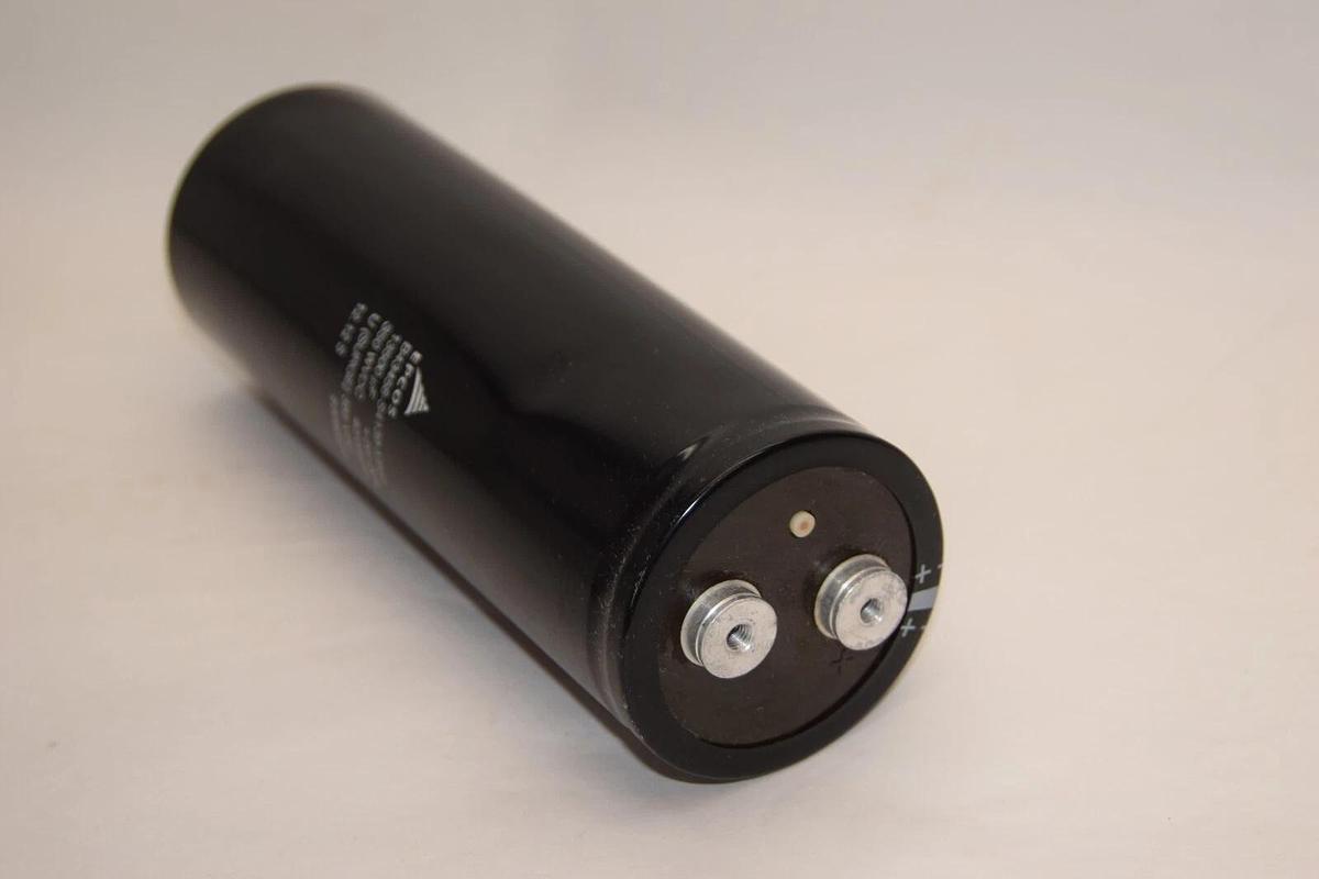 (NEW) EPCOS B43458-S4139-M501 385VDC 13500uf 350WVDC Capacitor