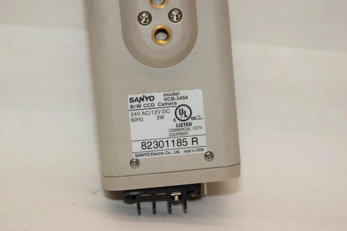 Used SANYO CCTV 24vac 12vdc VCB-3454 VCB 3454 VCB3454 B/W CCD Security Camera