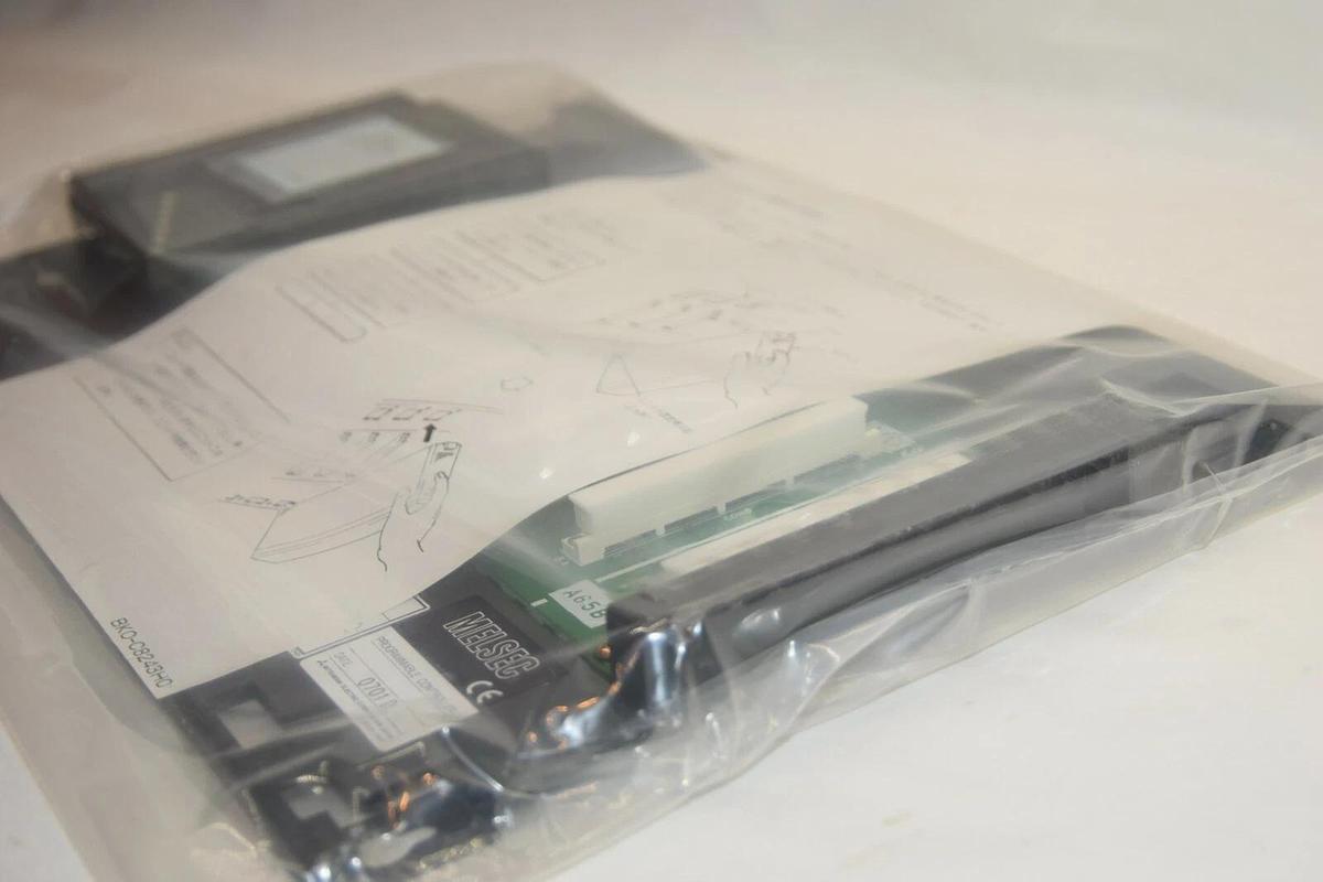 (NEW) MITSUBISHI A65B 13K021 Melsec 5-Slopt Output Extension Rack Base Unit