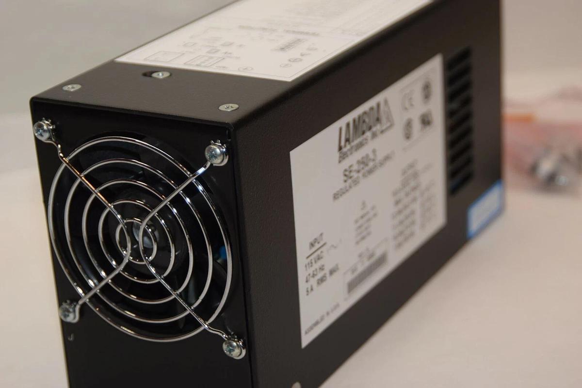 LAMBDA Regulated Power Supply SE-250-3 SE2503 Rev B 115vac 5A (NEW)