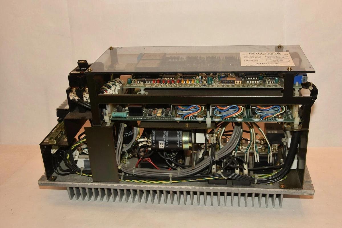 Used OKUMA BDU-30A BDU30A BL-H50E-80 3Phase 200/220V 50/60Hz 25A Servomotor Drive