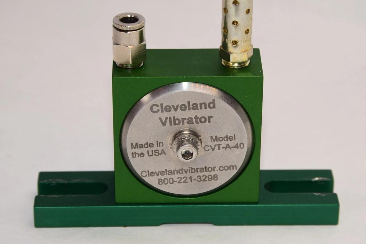 Used CLEVELAND CVT-A-40 CVTA40 Double Bolt Turbine Vibrator