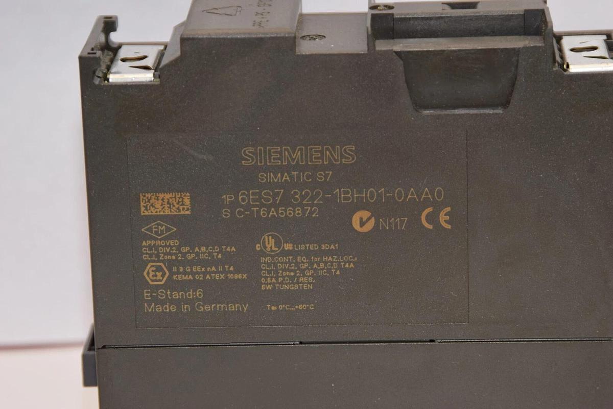 Used SIEMENS 6ES7 322-1BH01-0AA0 SM322 16xDC24V/0.5A Output Module