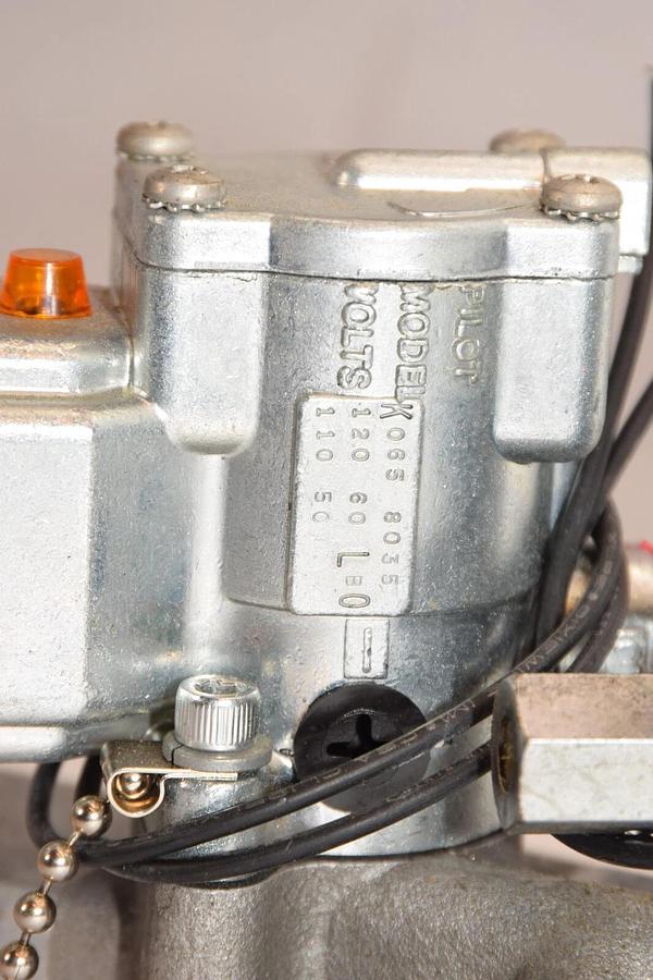 (NEW) SCHRADER BELLOWS Valve L6953821153 110-120v 12w max press 140