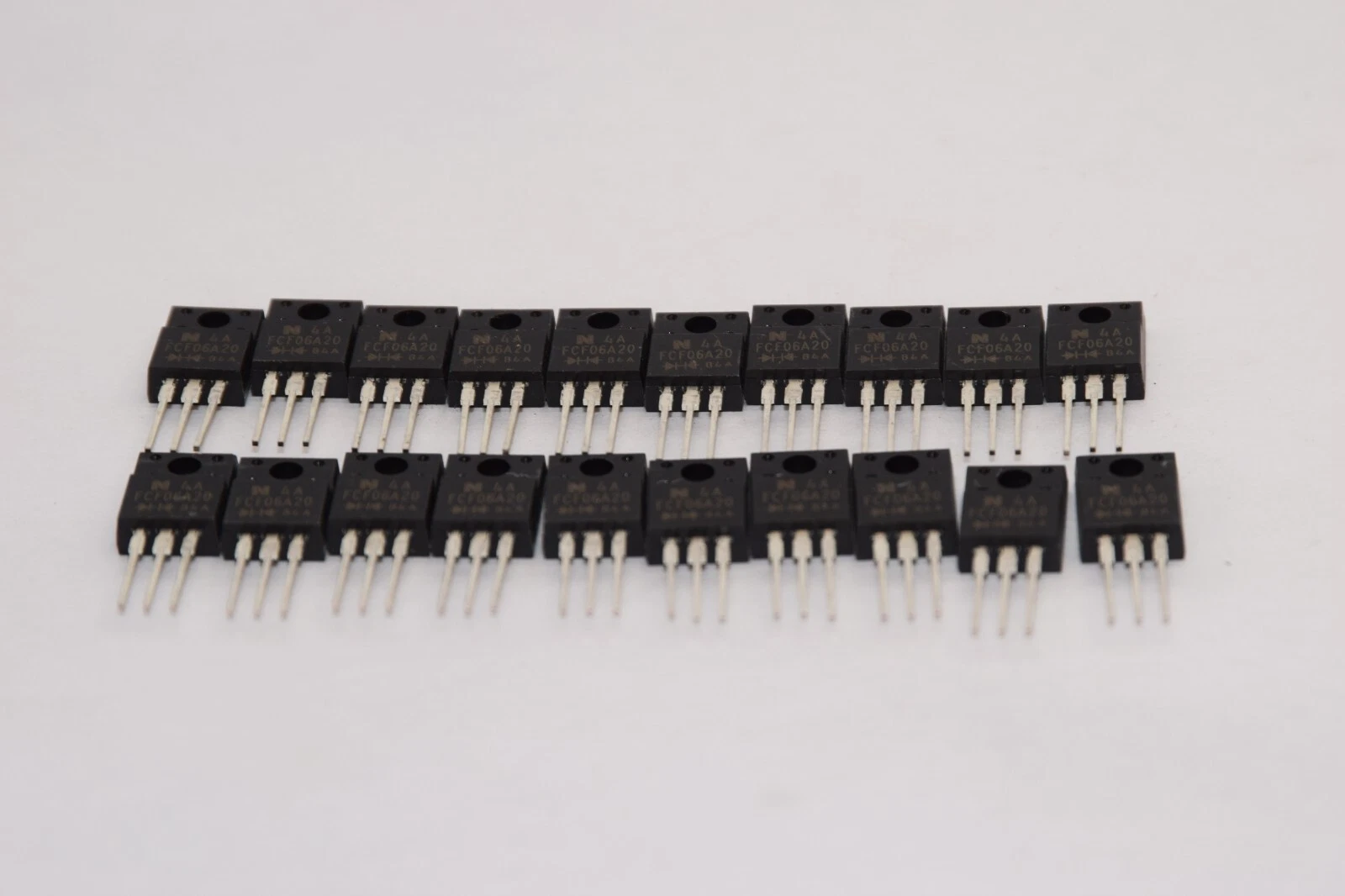 (NEW - Lot of 20) KYOCERA FCF06A20 Diode