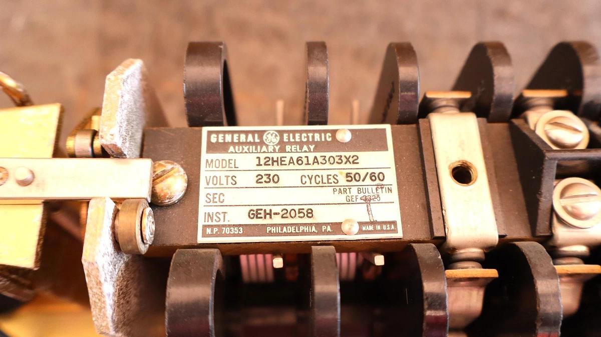 Used GE , General Electric 12HEA61A303X2 230V Lockout Auxiliary Relay