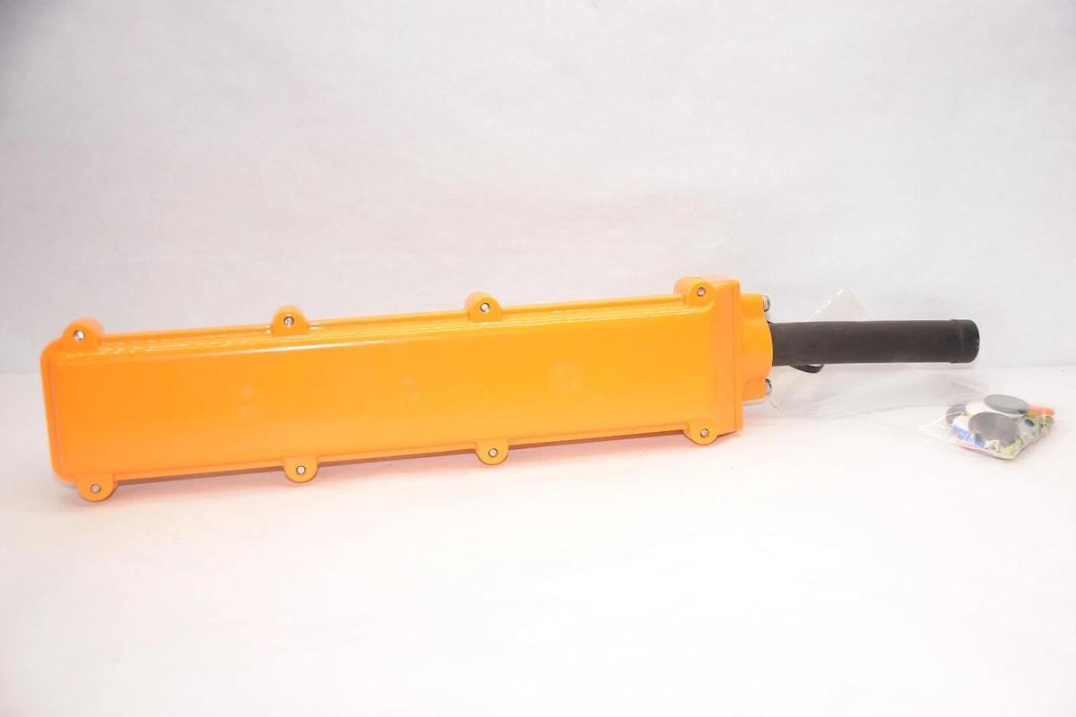 DUCT-O-WIRE Pendant Hoist Control 8-Button Push Button 250Vac 5A  (NEW)