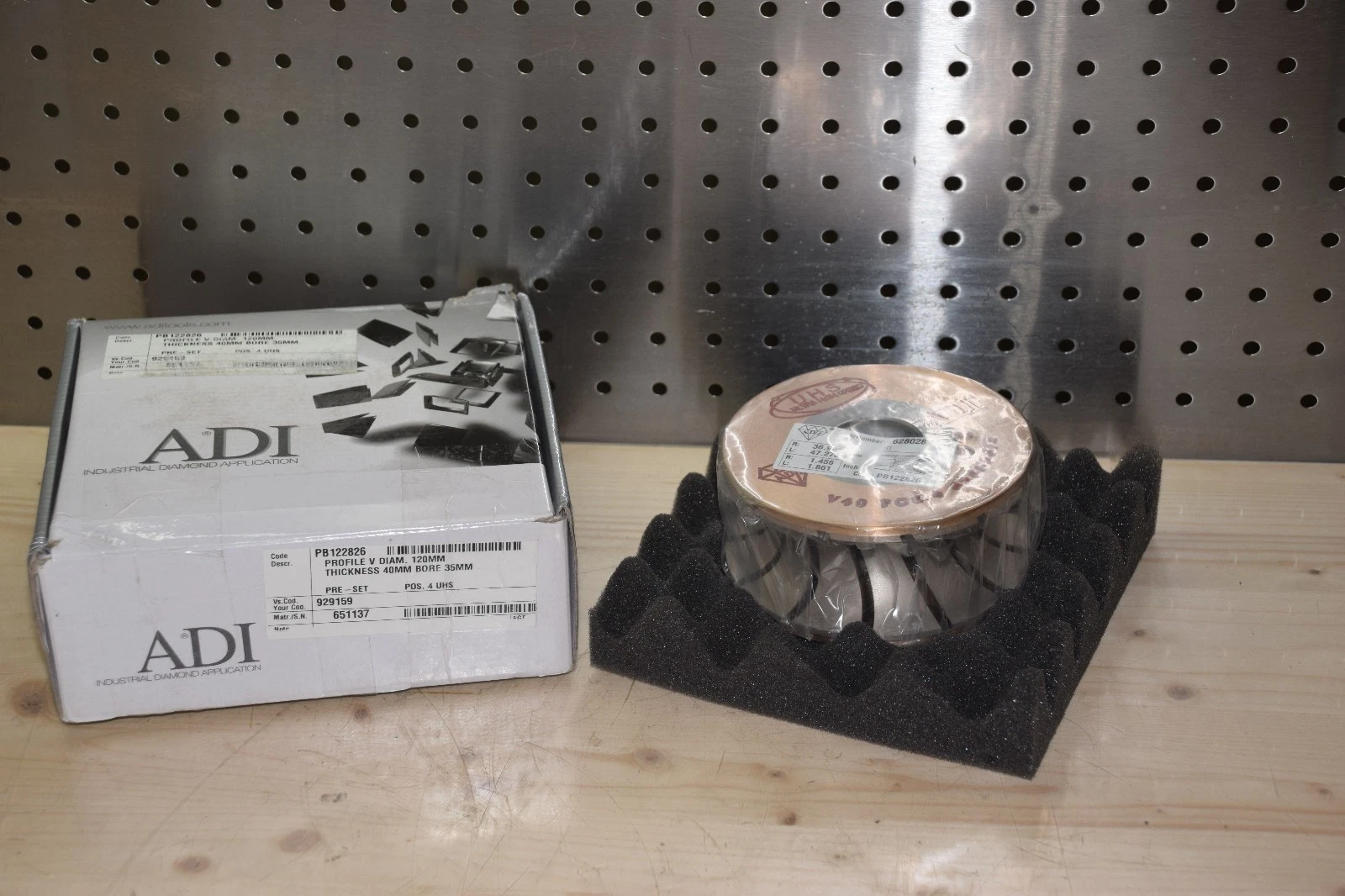 ADI 4 UHS 929159, PB122826, V40, 120MM x 40MM 35mm Diamond Profile Wheel Granite