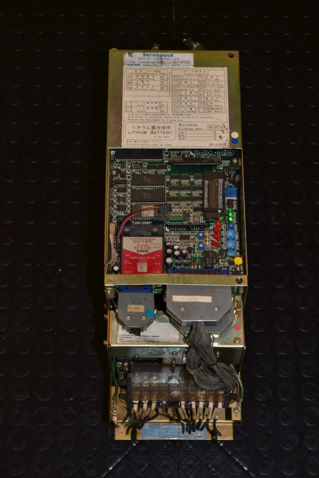 Used Yaskawa ServoPack Servo Controller Drive CACR-SR CACR-SR06TZ9SMY02A