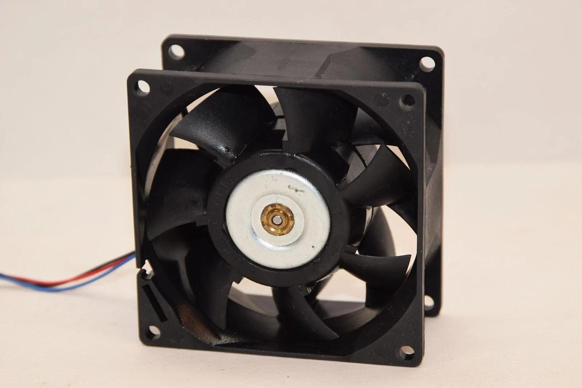 Used DELTA ELECTRONICS FFB0824EHE 24Vdc 0.75A DC Brushless Cooling Fan