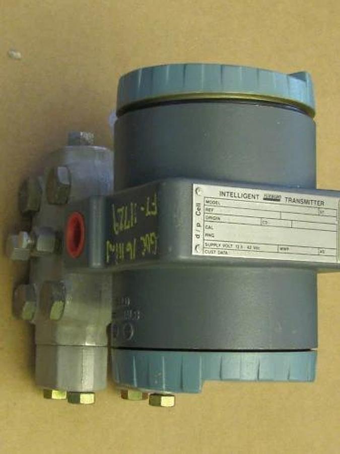 Foxboro Intelligent Transmitter 823DP-D3S1NL2 NEW