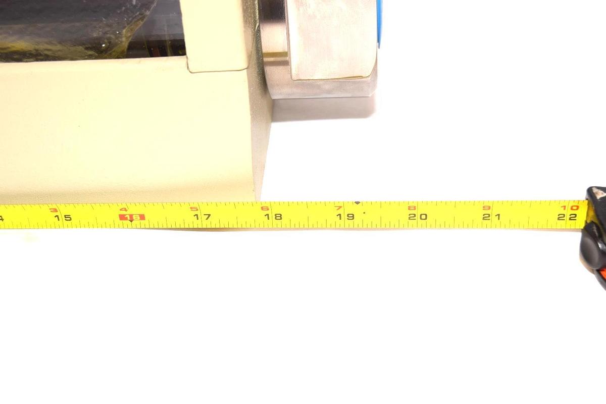 Brooks Instrument Division / Emerson 1024CNA1J91AA Mass Flow Meter (New)