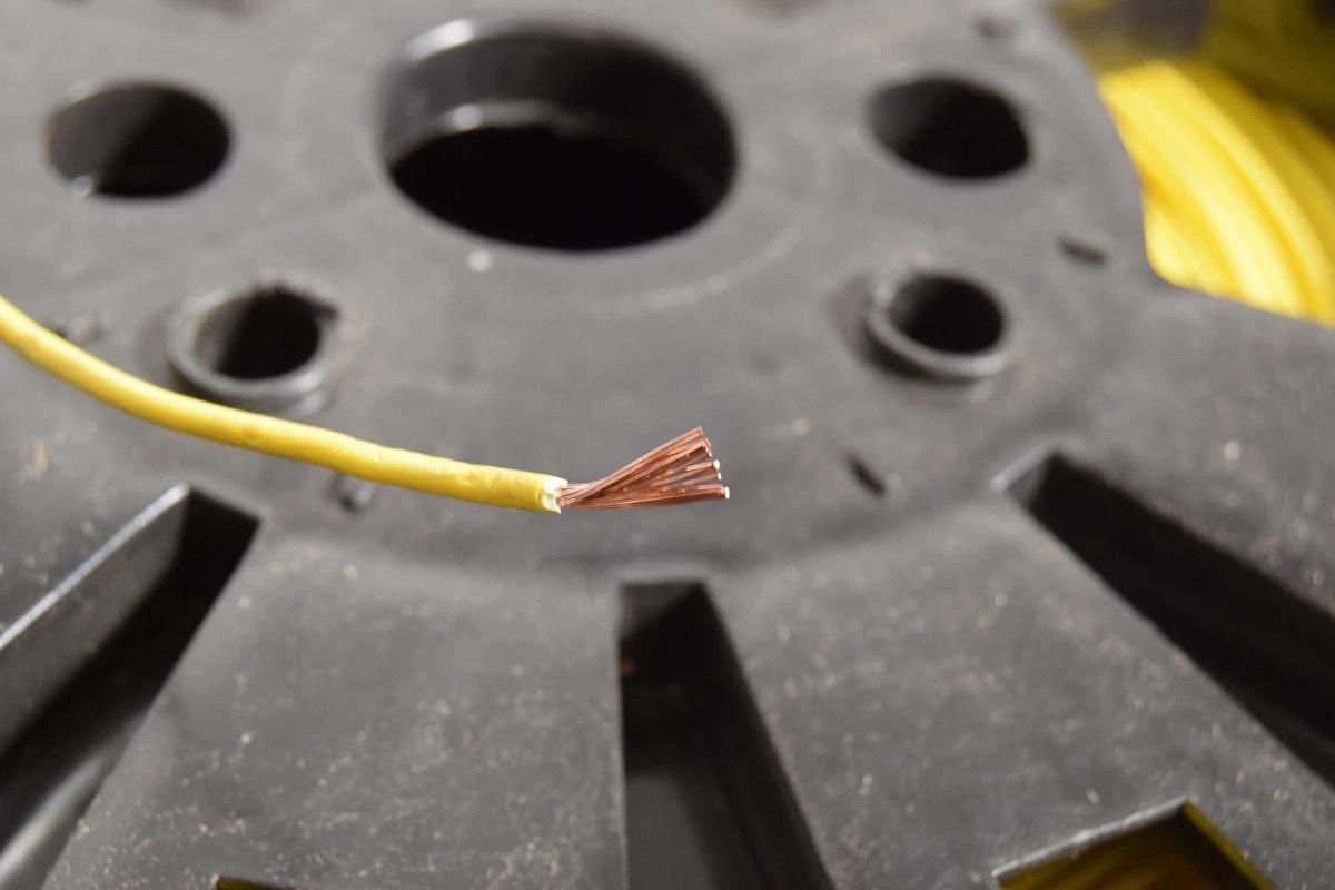 Allied Automotive 4000' 16ga Yellow Wire GXL 16-4 16AWG 19/29 stranded copper