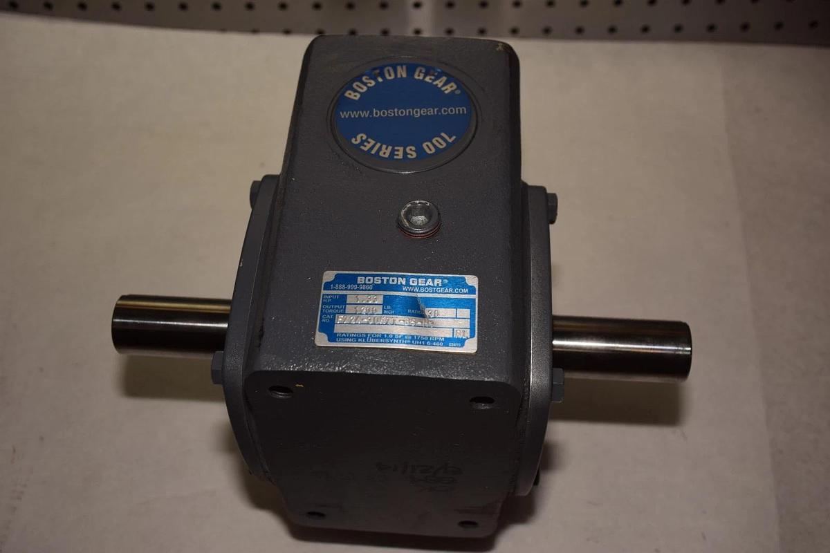 BOSTON GEAR F724-30KZT-B5-H3 1.33HP GEAR REDUCER Ratio: 30 NEW