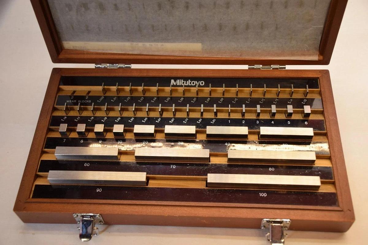 Used (Set) MITUTOYO 516-964 BM1-D47-2 Grade 2 Gauge Block Set Machinist Tool