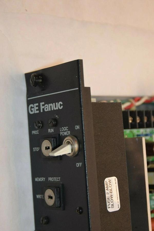 GE FANUC A20B-9000-0710 Series Six 115V 24Vdc 1A Power Supply Module (NEW)