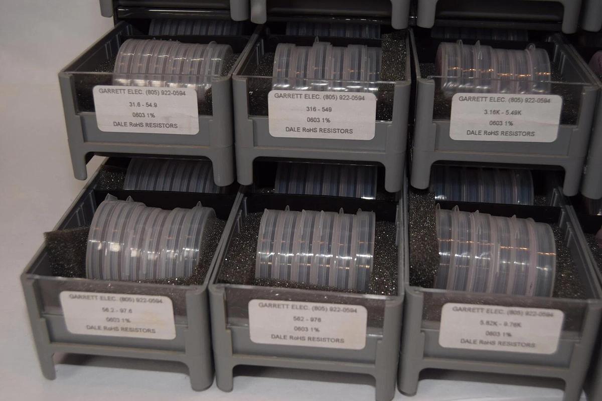 Lot 20 Drawer GARRETT VISHAY DALE CRCW0603 0603 SM Suface Mount 1% Resistor Kit