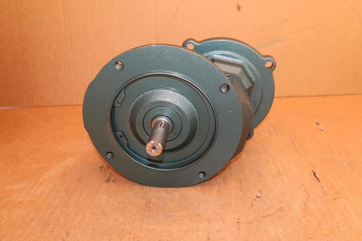 Grove Gear Helical Speed Reducer Gear Box Flex-In-Line TXQ2 140/56 5:1 (NEW)