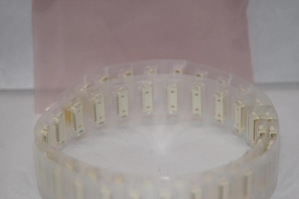 (NEW -Lot 46) LFPM453564119411 , 1.25-8-PIN-SPCG-MTG-END Wire to Board Connector