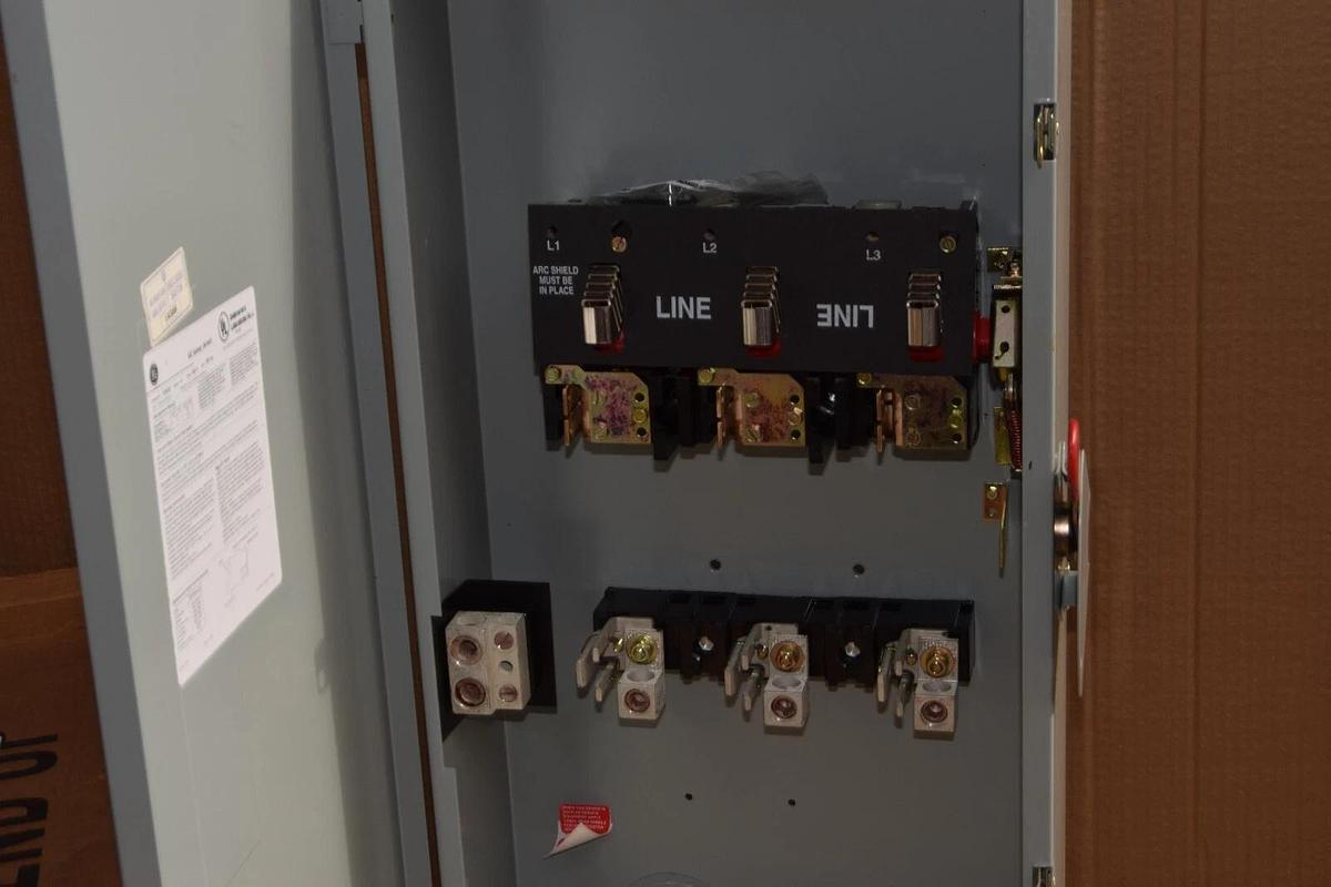 (NEW) GE GENERAL ELECTRIC TG4324 200A 200 Amp 3P 4W Spec-Setter Safety Switch 783164008708