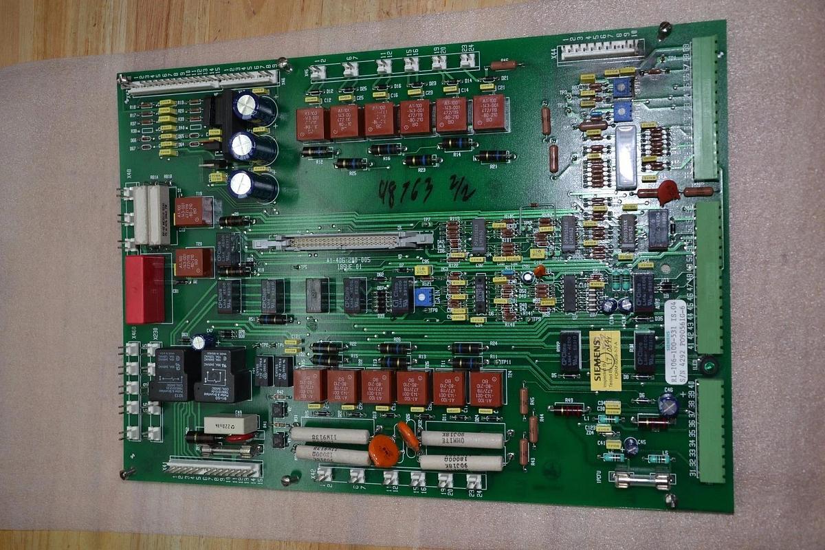 Used SIEMENS R1-106-100-531 IS.04 R1 106 100 531 IS 04 INTERFACE CIRCUIT BOARD CARD