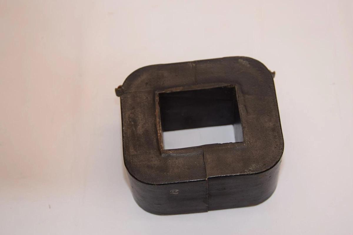 (NEW) SQUARE D 2938S1F21B C684 550V 60Cy Coil