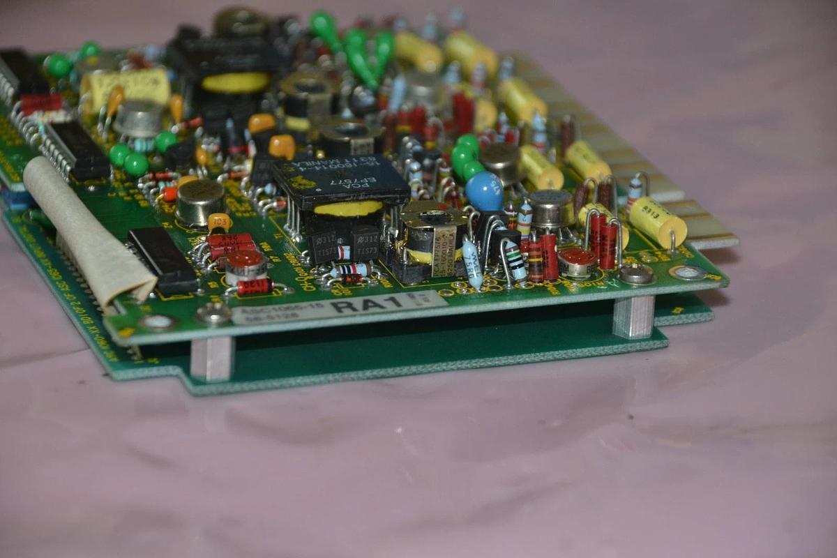 Used CUTLER HAMMER EATON INPUT BOARD CARD MODULE ASC1065-15 RA1