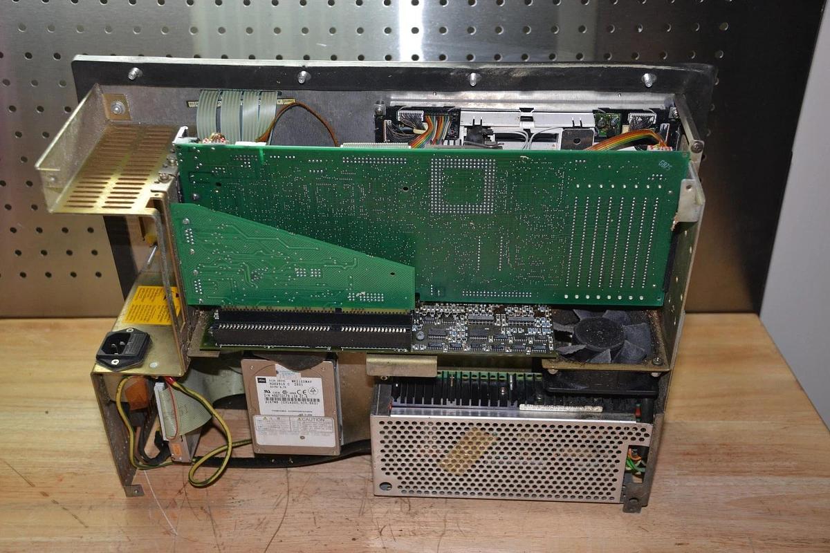 Used Siemens SICOMP PC 32-F Interface Panel 6AP1160-1BC180AH0