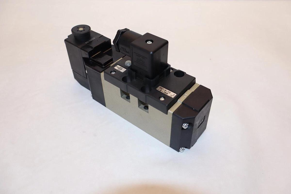 (NEW) SMC VS7-8-FG-S-1NM Solenoid Valve