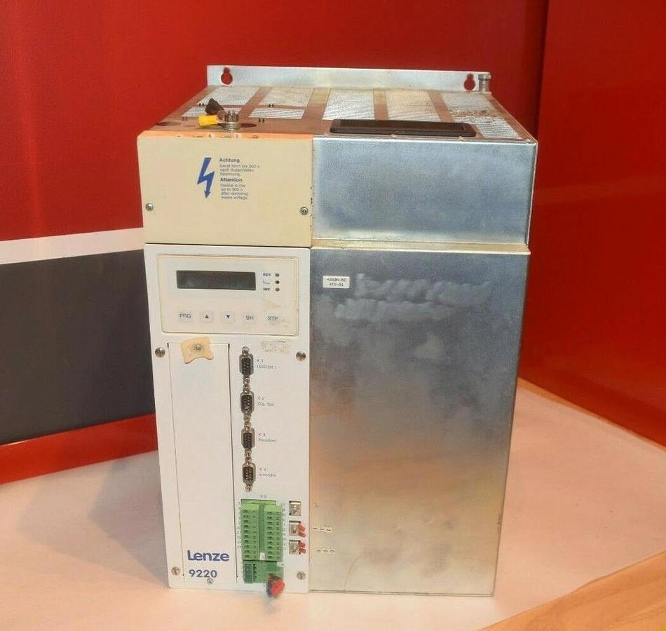Used LENZE Drive 9220 TYPE 33.9227_E  00357366  33.9227 E  357366  4/7142/06020