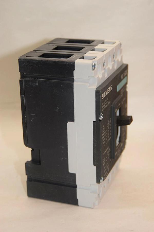 Siemens VL160X 32 Amp A 32A Breaker 3VL1703-2DD33-0AA0 3ZX10120VL101AA1 (NEW)