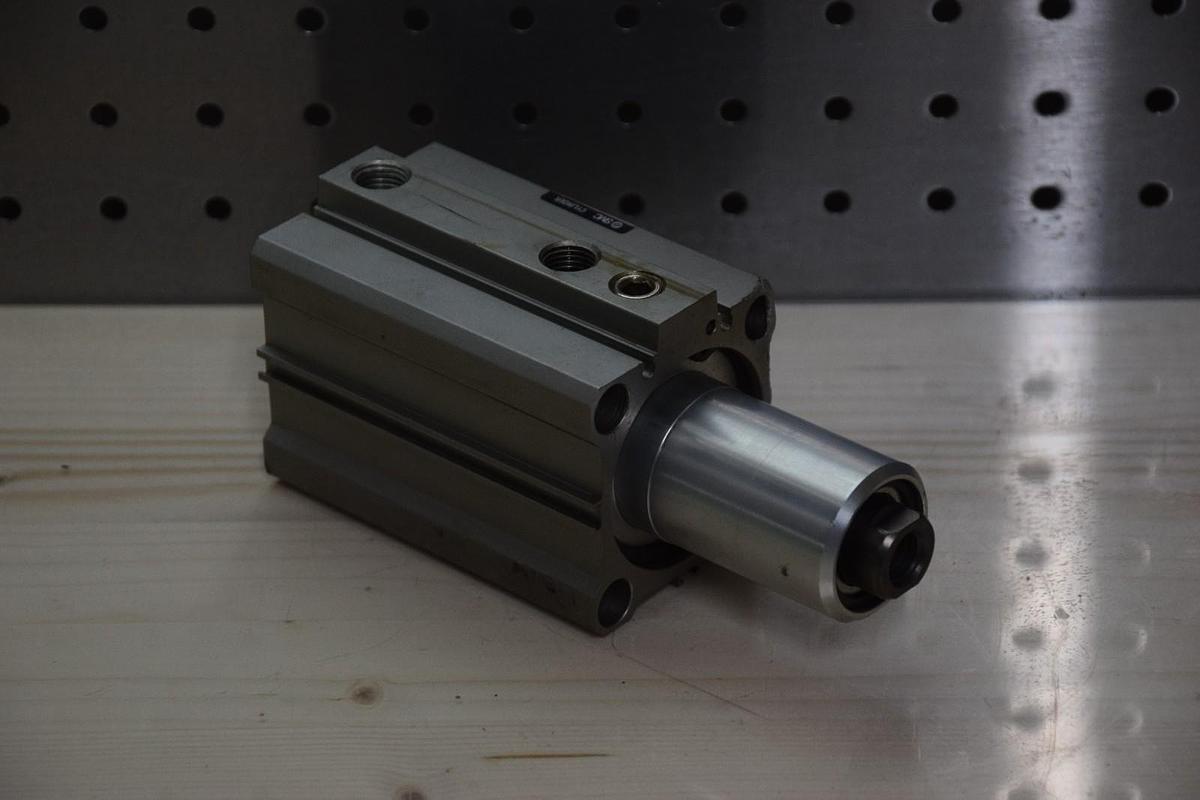 Used SMC MK2B50-20R-A73L 1.0MPa PNEUMATIC CYLINDER NEW