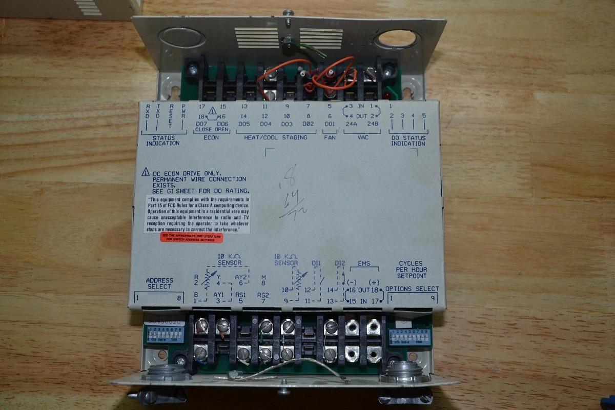 Used Barber Colman Microzone Controller Water Source Heat Pump CVV-90010-0-0-2 120v