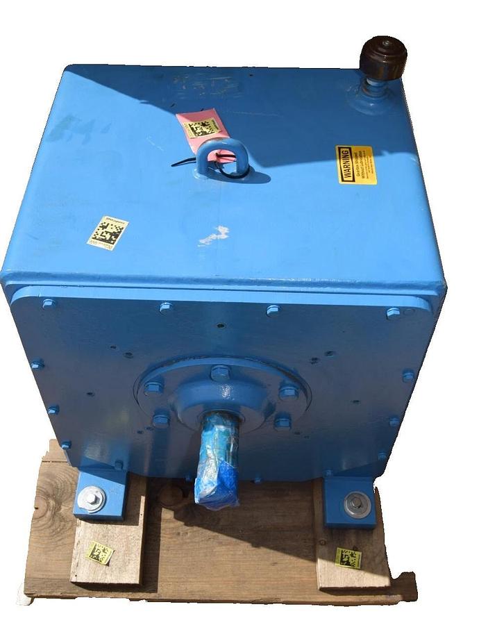 Philadelphia Inline Gearbox Gear Box 8HL2 114hp Ratio: 11.4/1  11.4:1 *Refurb*