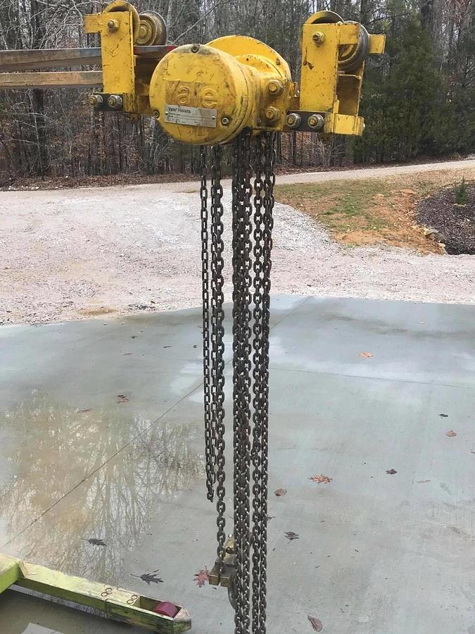 Used Yale 1/2 Ton LRP Manual Trolley Industrial Chain Hoist  12’ drop LRP-19340171