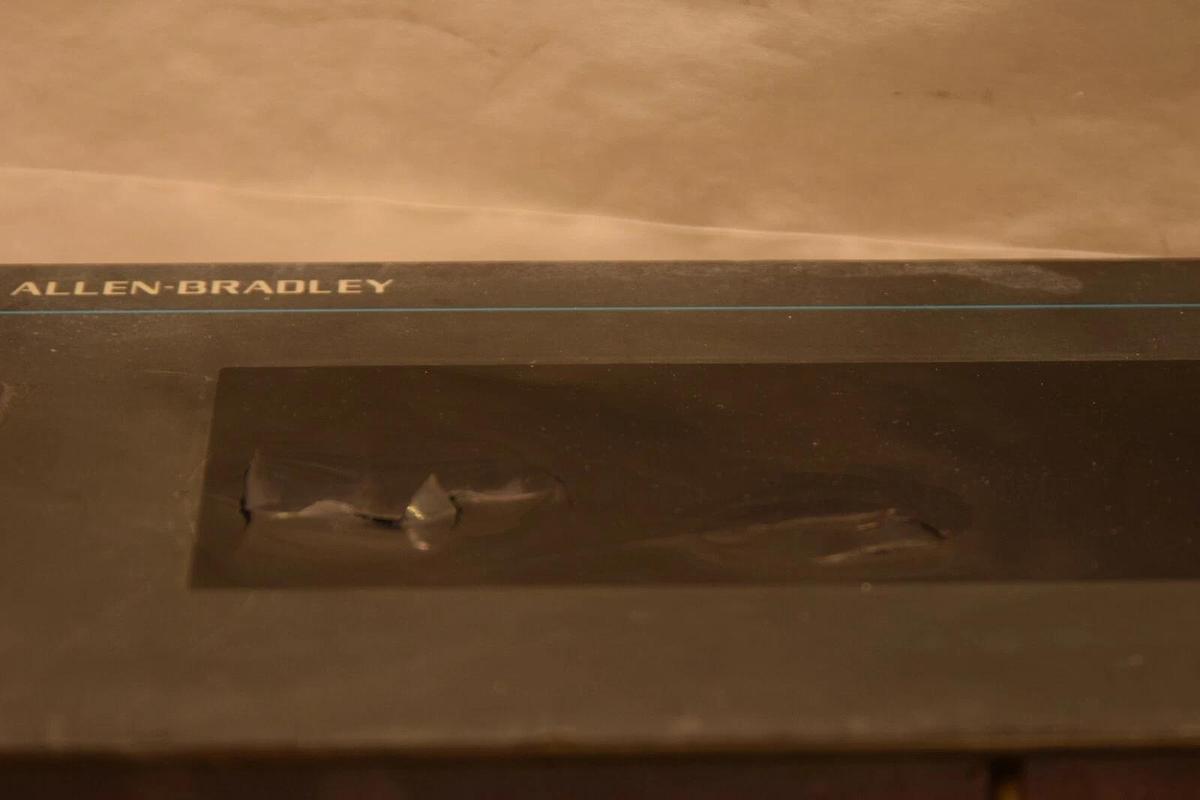 Used ALLEN BRADLEY 2706-A41J Ser D 110/120Vac Dataliner Operator Interface Display