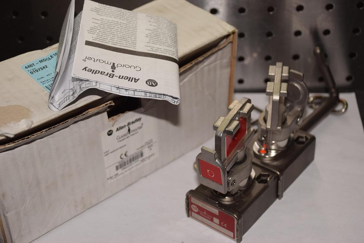 Used ALLEN BRADLET KEY EXCHANGE Unit 440T-MDCLE100G0H Prosafe 440T-MDCLE100