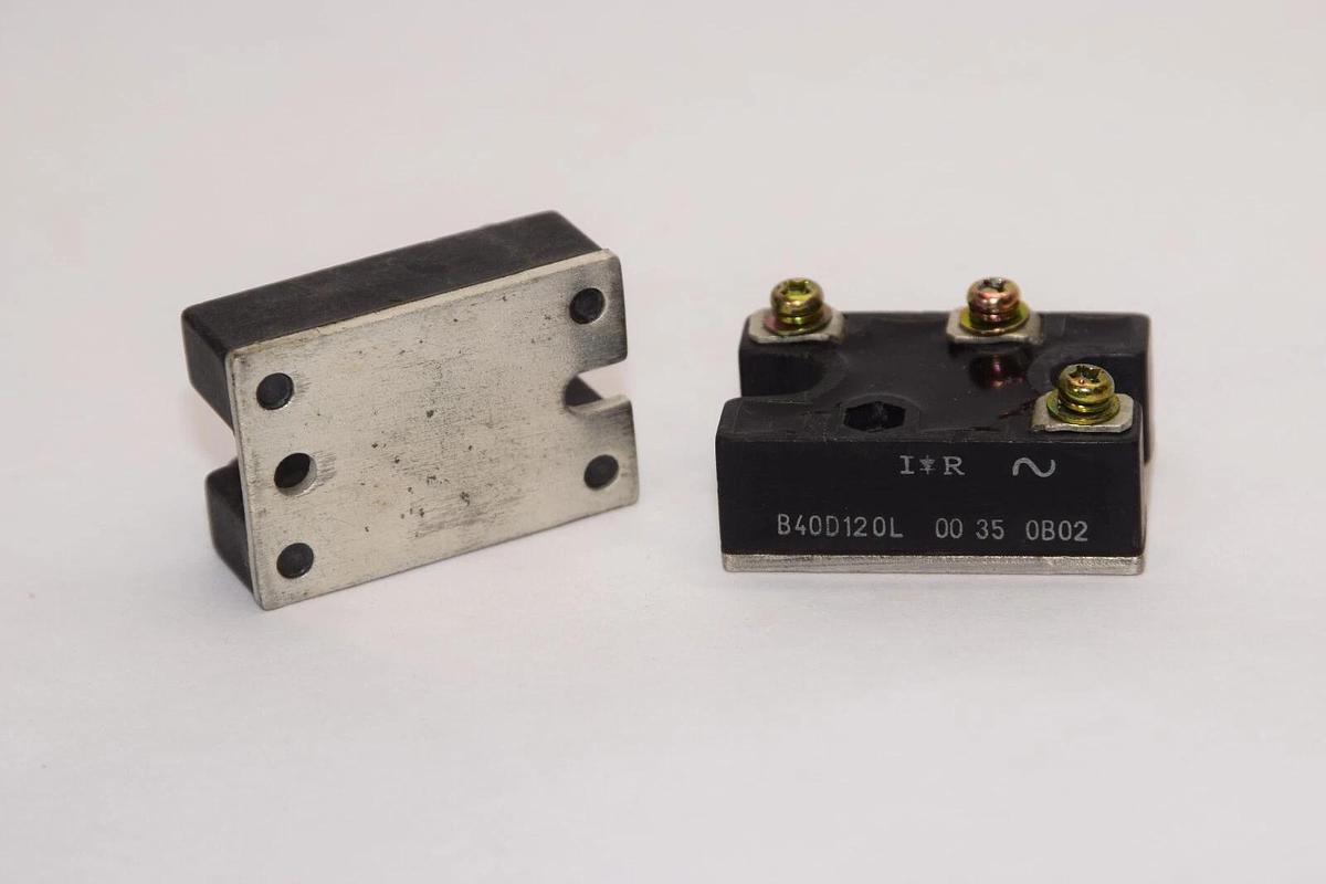 (NEW - Lot of 2) IR B40D120L Power Module