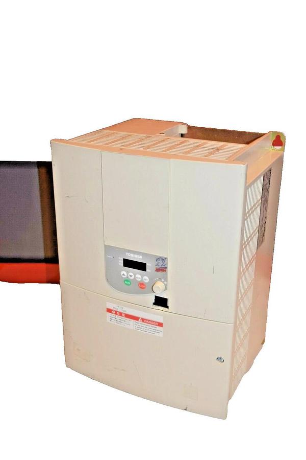Used TOSHIBA 15hp 15 hp TRANSISTOR INVERTER 3PH 380/500V VFS9-4110PL-WN