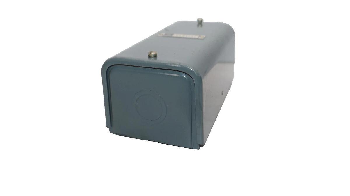General Electric General Purpose Relay Coil CR120E10102 1HP 230V 15A 600V (New)