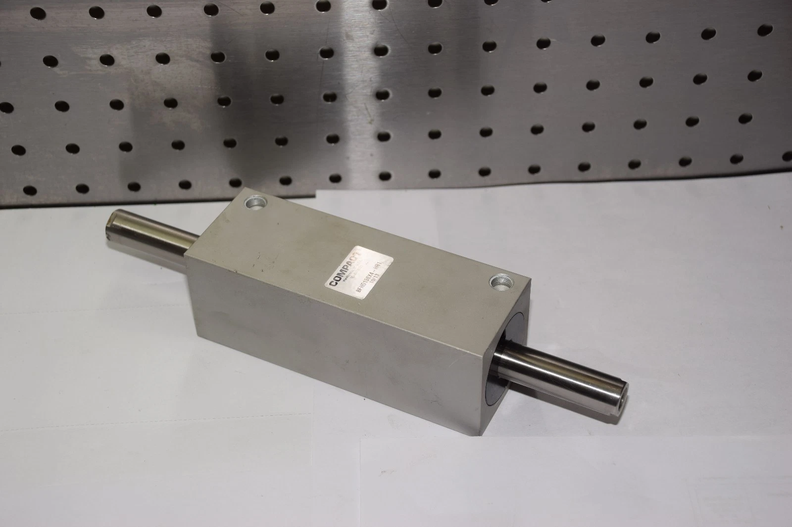 Used COMPACT BFHD158X4-HR1 10/13 PNEUMATIC CYLINDER